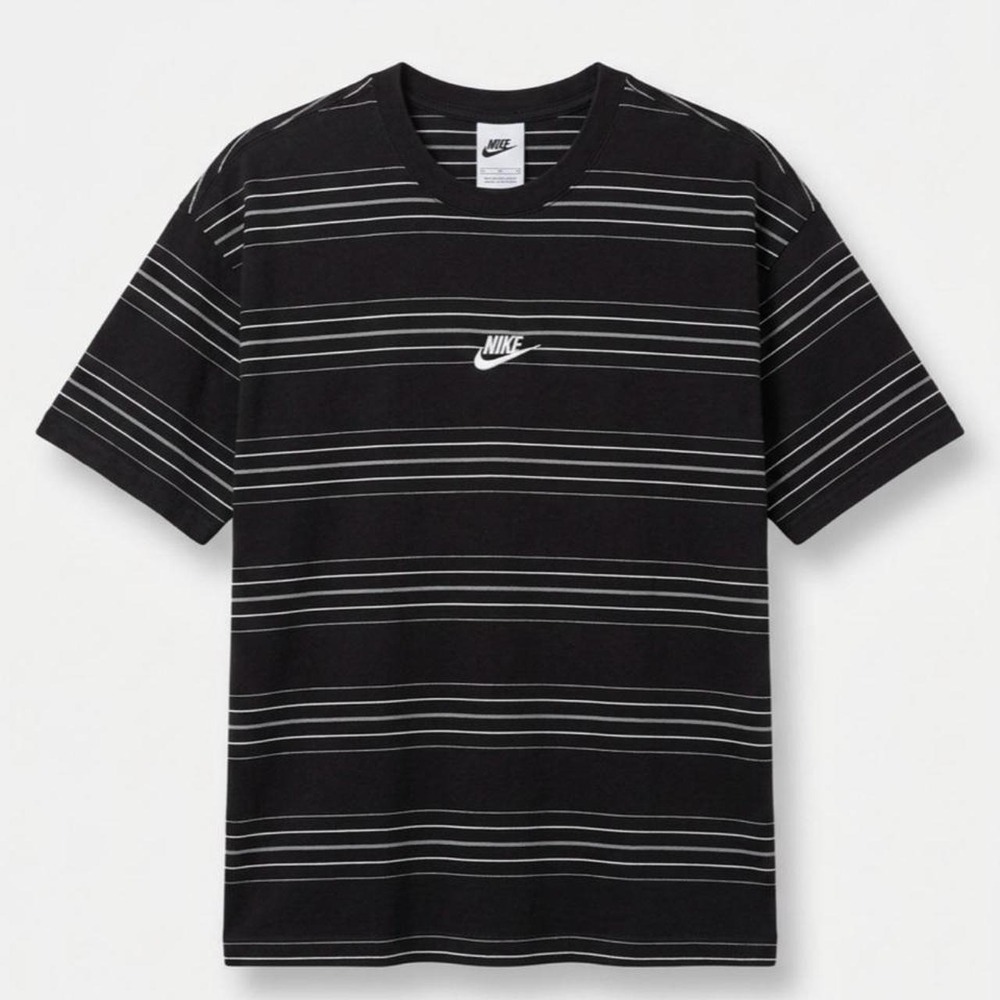 Vintage Nike Loose Fit Black Striped Tee Embroidered Center Swoosh Men's M